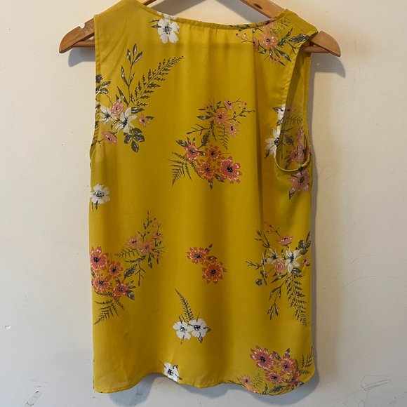 MAURICES | Women's Floral V-Neck Tank Top Yellow Size Small - Picture 2 of 7